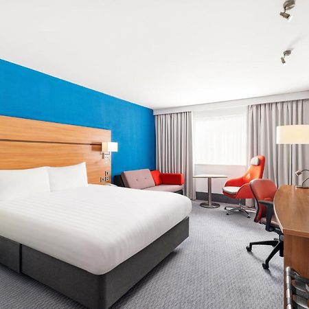 Holiday Inn Express Braintree By Ihg Kültér fotó