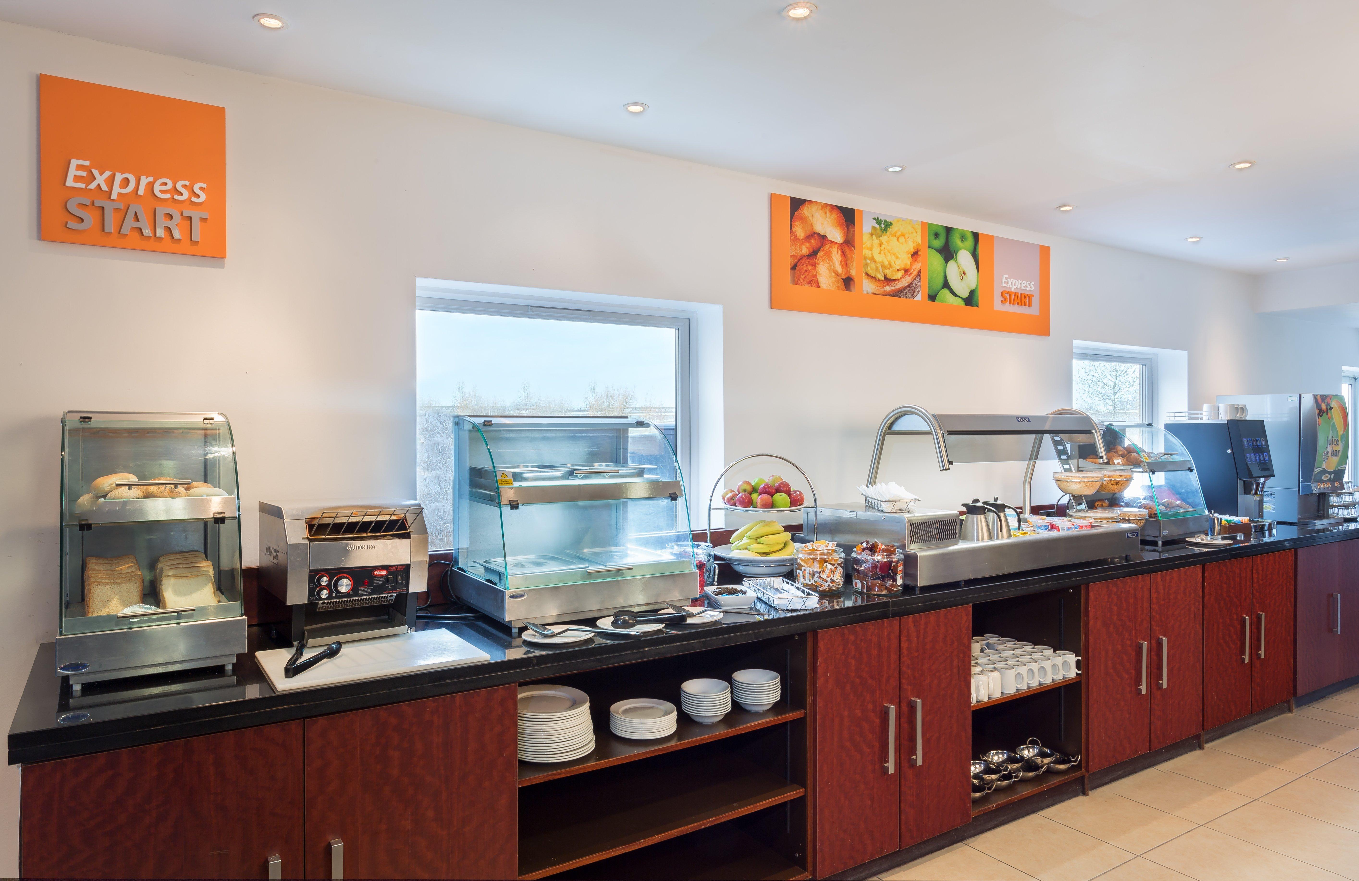 Holiday Inn Express Braintree By Ihg Kültér fotó