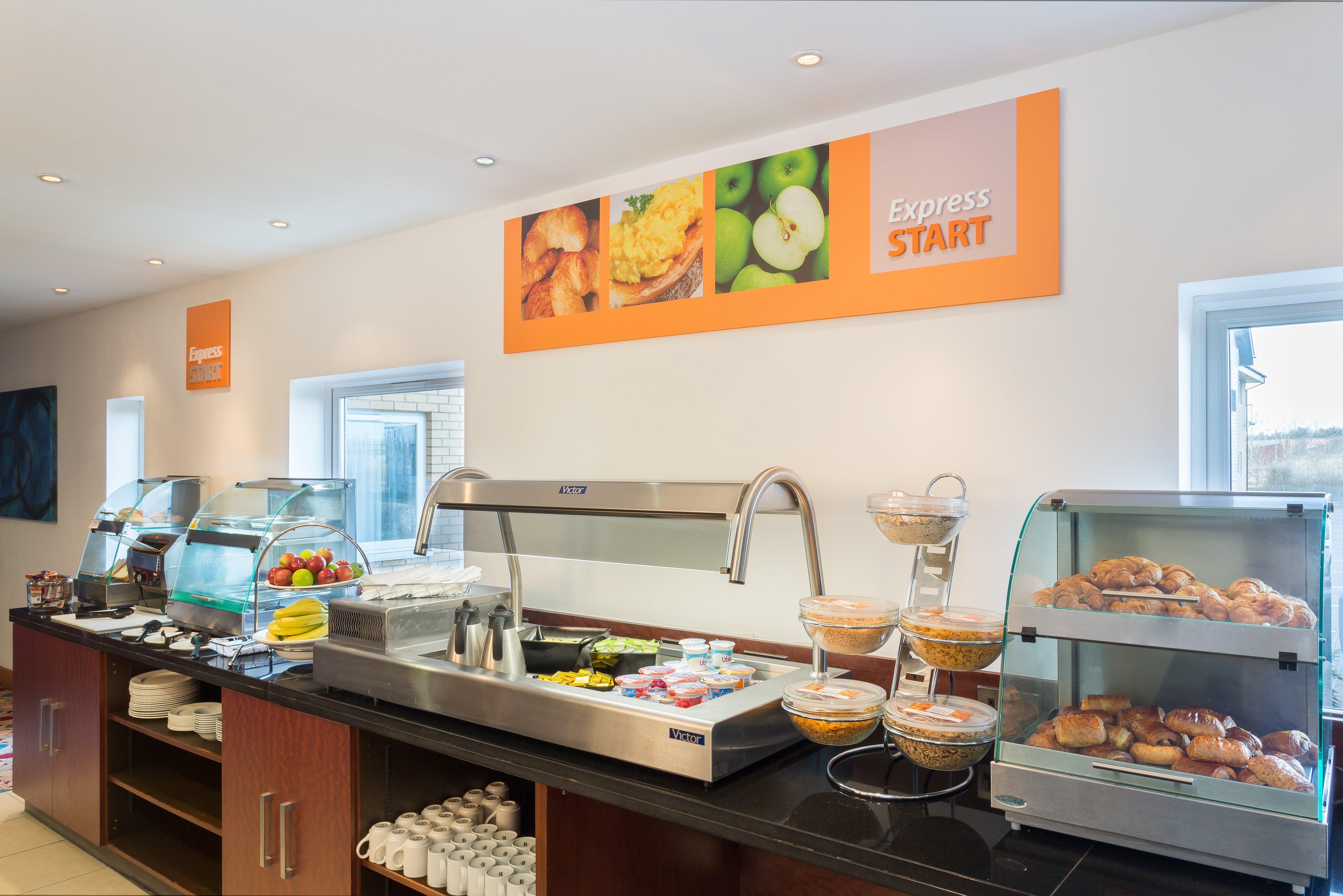 Holiday Inn Express Braintree By Ihg Kültér fotó