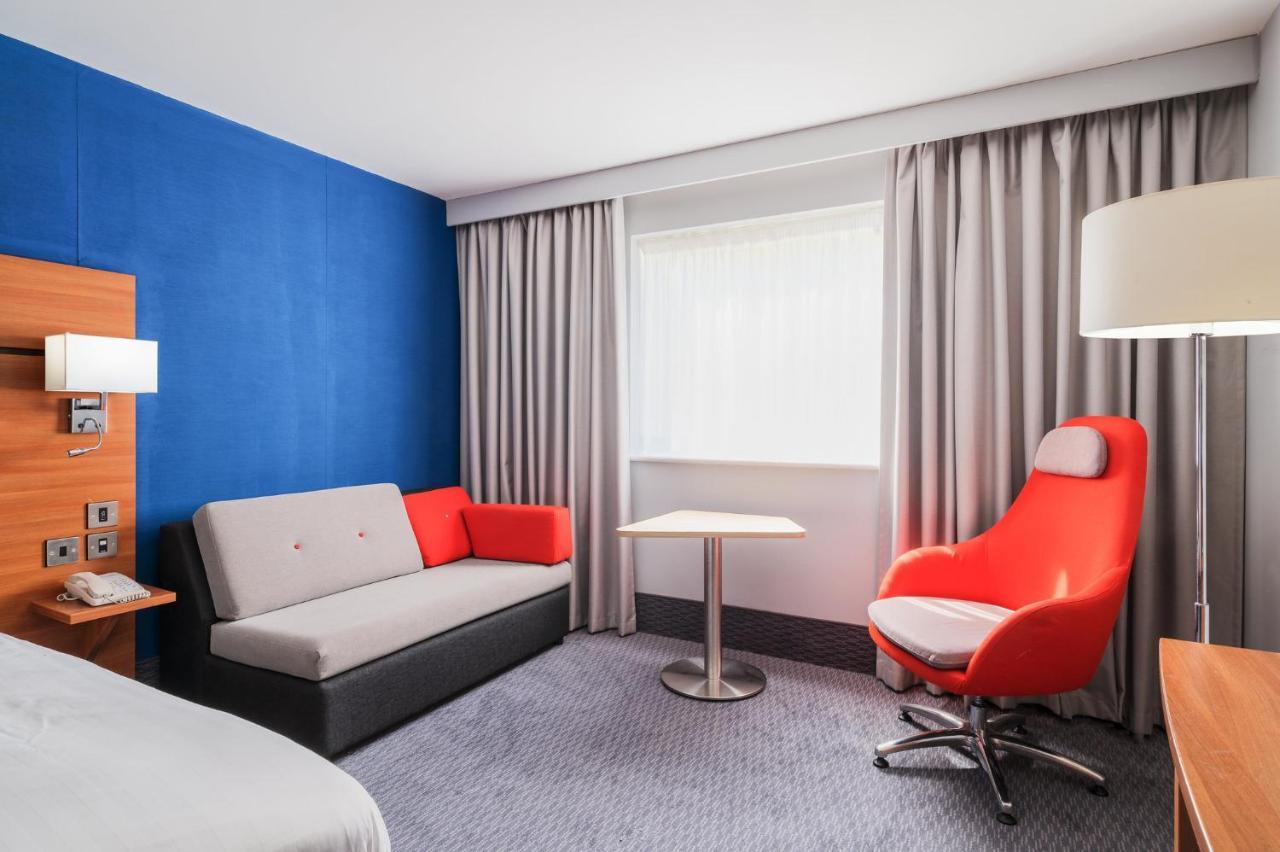 Holiday Inn Express Braintree By Ihg Kültér fotó