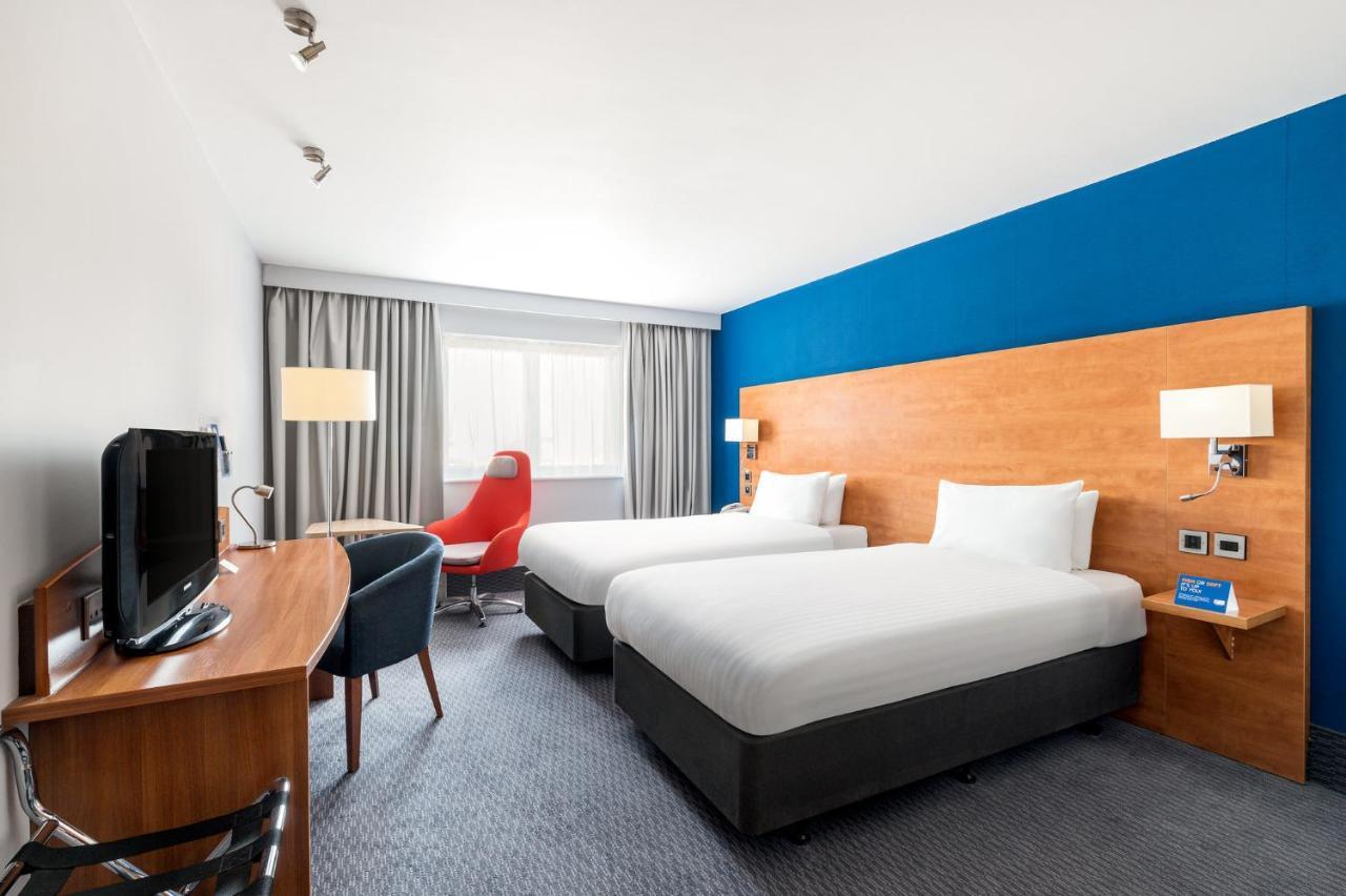 Holiday Inn Express Braintree By Ihg Kültér fotó